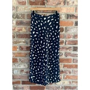 Aritzia Navy and White Wide Leg Pants